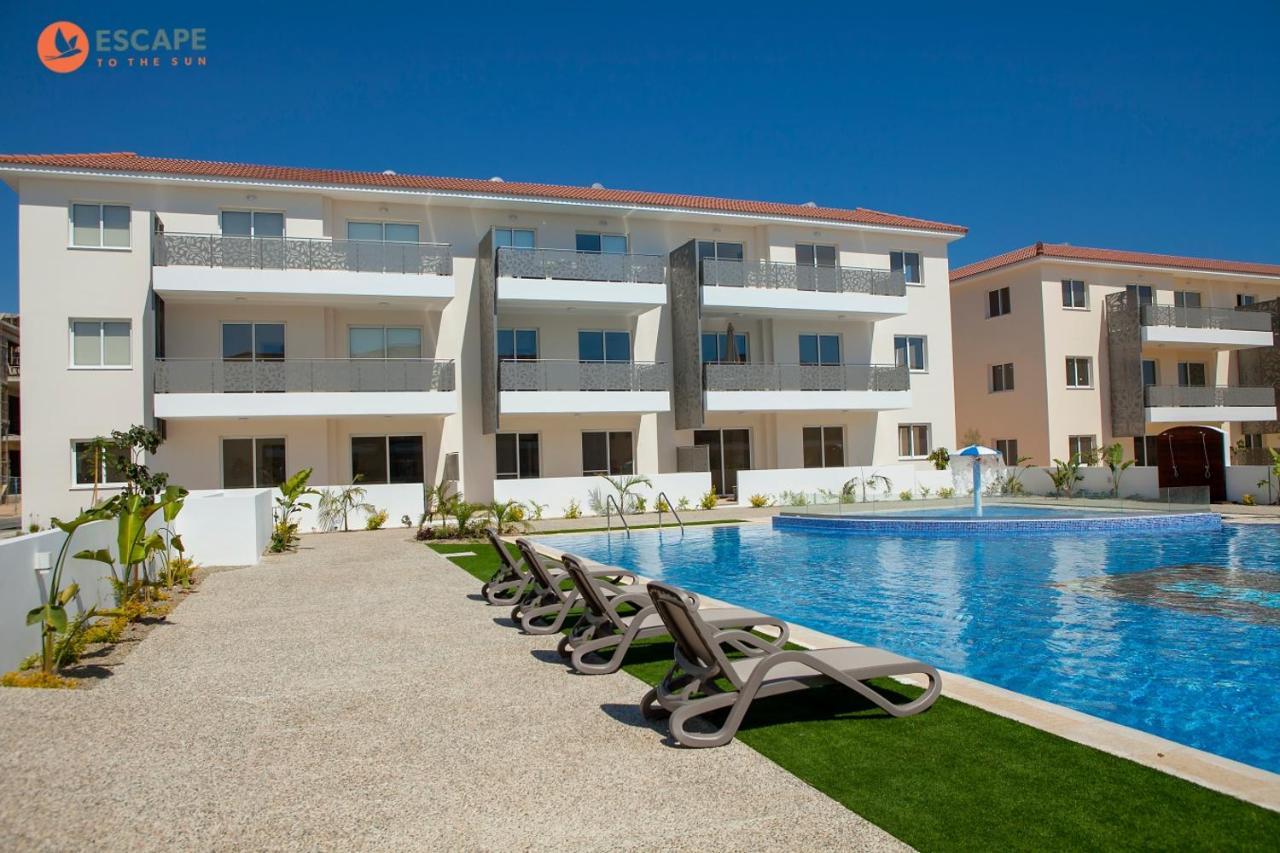 Sweet Retreat Apartment Paralimni Ngoại thất bức ảnh