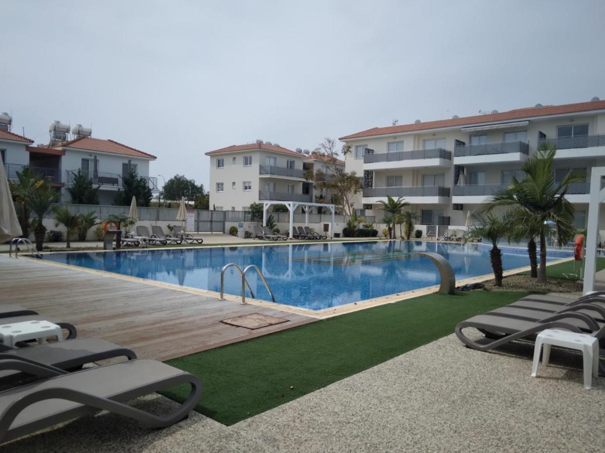 Sweet Retreat Apartment Paralimni Ngoại thất bức ảnh